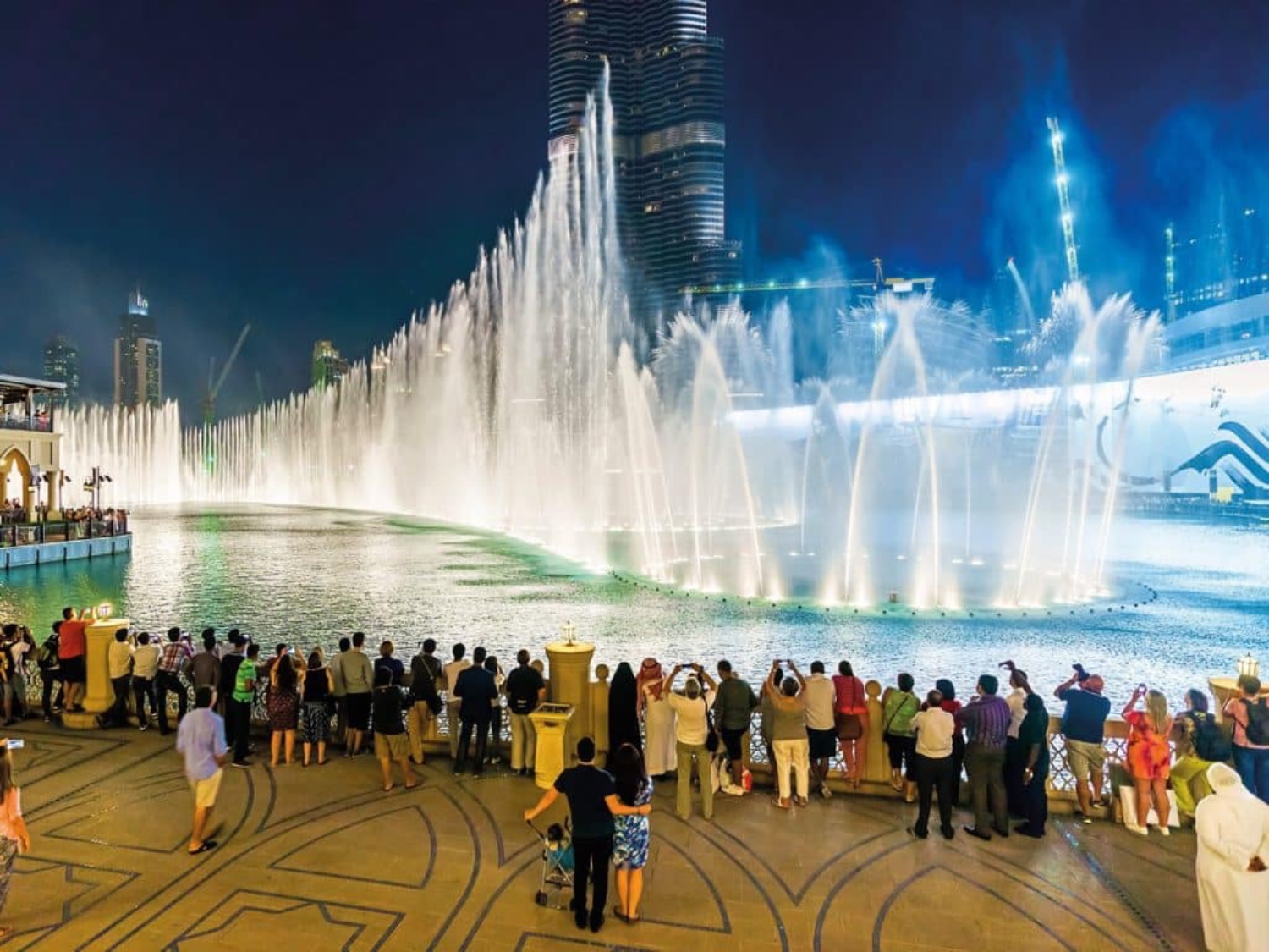 Dubai Fountain kehrt zurück – Generalüberholung bis Oktober | Die Geissens Real Estate | Luxus Immobilien mit Carmen und Robert Geiss – Die Geissens in Dubai